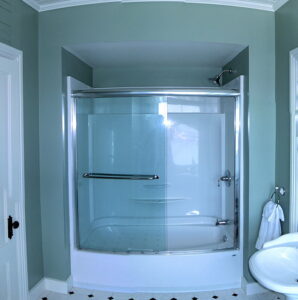 The Breakers - Bathroom - View 2