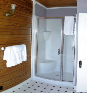 The Harbor Suite - Bathroom - View 2
