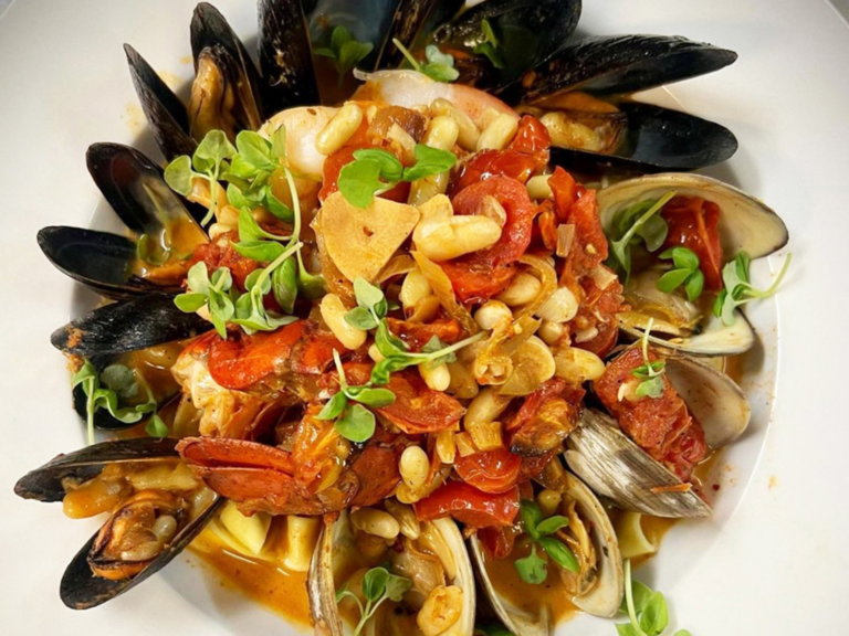 Here Are the Top 5 Things to Do in Downtown Bath, Maine - Grey Havens